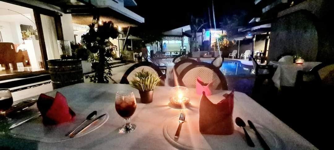 Date & Dine Resort Антиполо Экстерьер фото